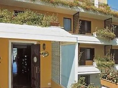 Hotell Harri's 4*