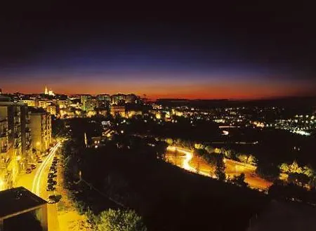 Harri's Hotell 4*